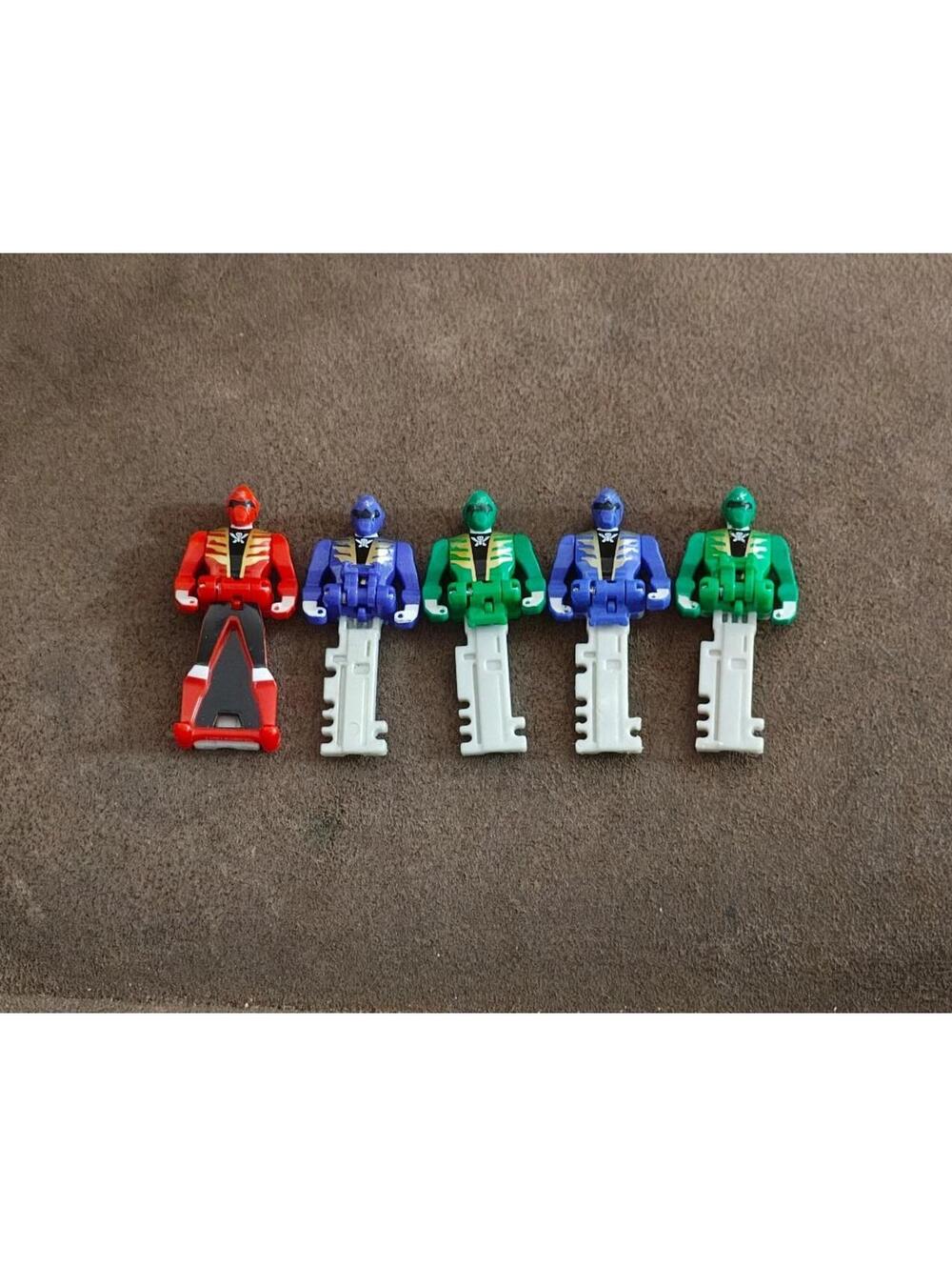 Cool Mini Power Rangers Super Megaforce Ranger Keys